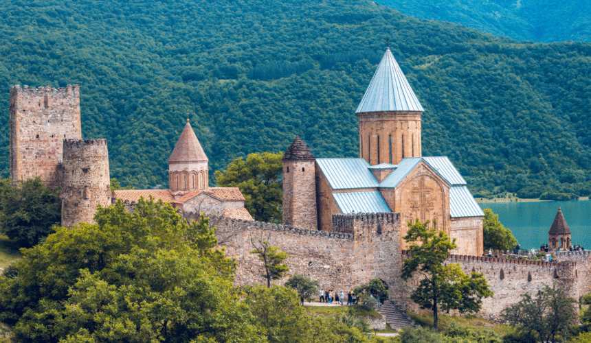 Photo tour on the most intagram places of the Georgian Military Road